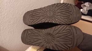 Black UGG